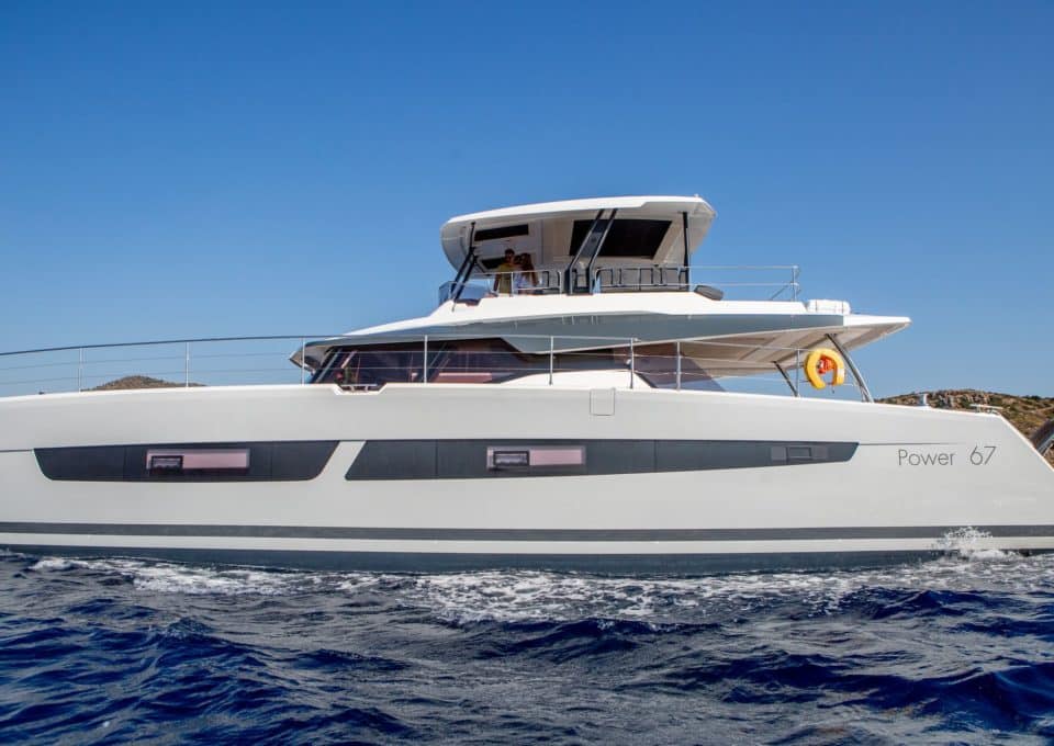 Yacht-charter-M-Y-CATAMARAN-ALENA