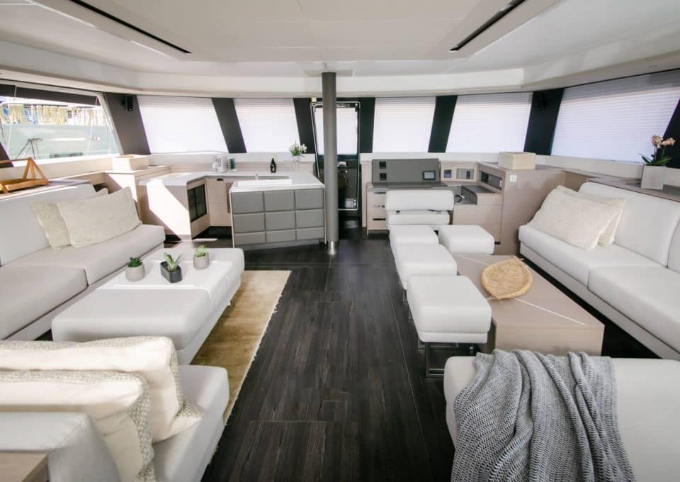 Yacht-charter-M-Y-CATAMARAN-ALENA_30