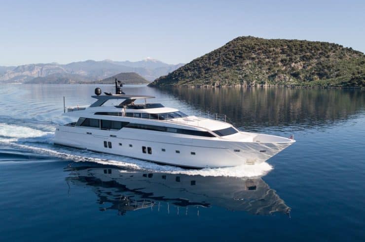 Yacht-charter-M-Y-MORNINGSTAR