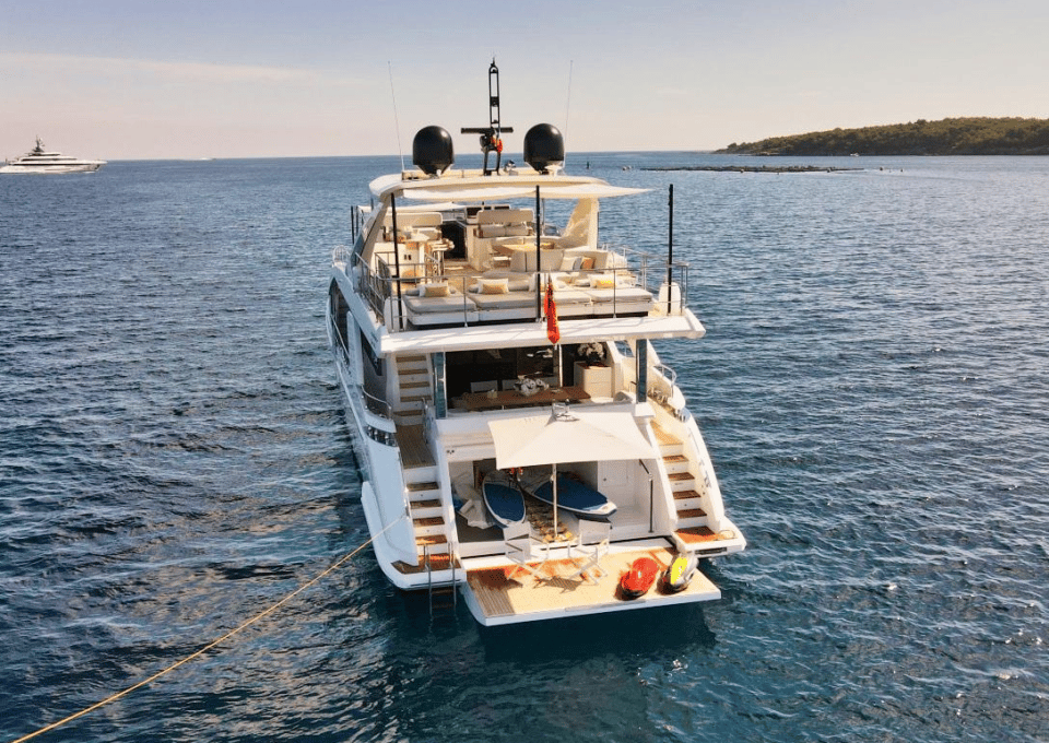 Yacht-charter-M-Y-WAVE