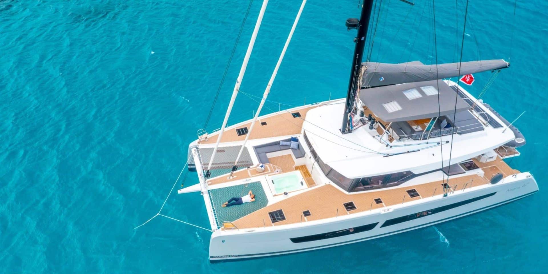 Yacht-charter-S-Y-Catamaran-SEMPER-FIDELIS