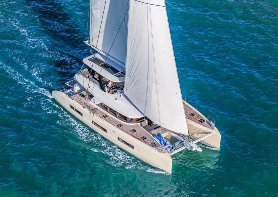 Yacht-charter-s-y-catamaran-daiquiri
