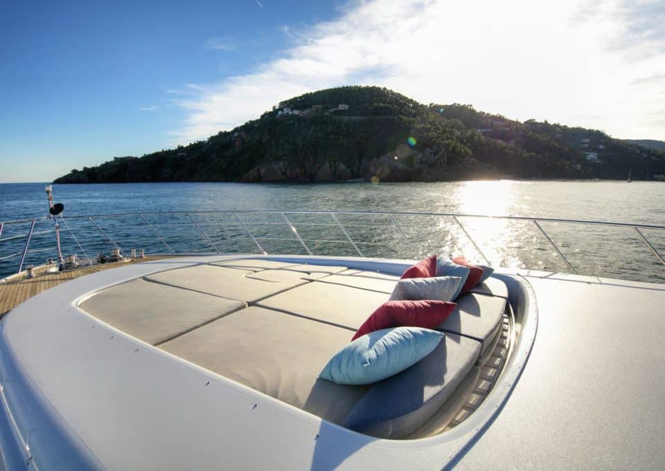 Yacht-charter-M-Y-BO