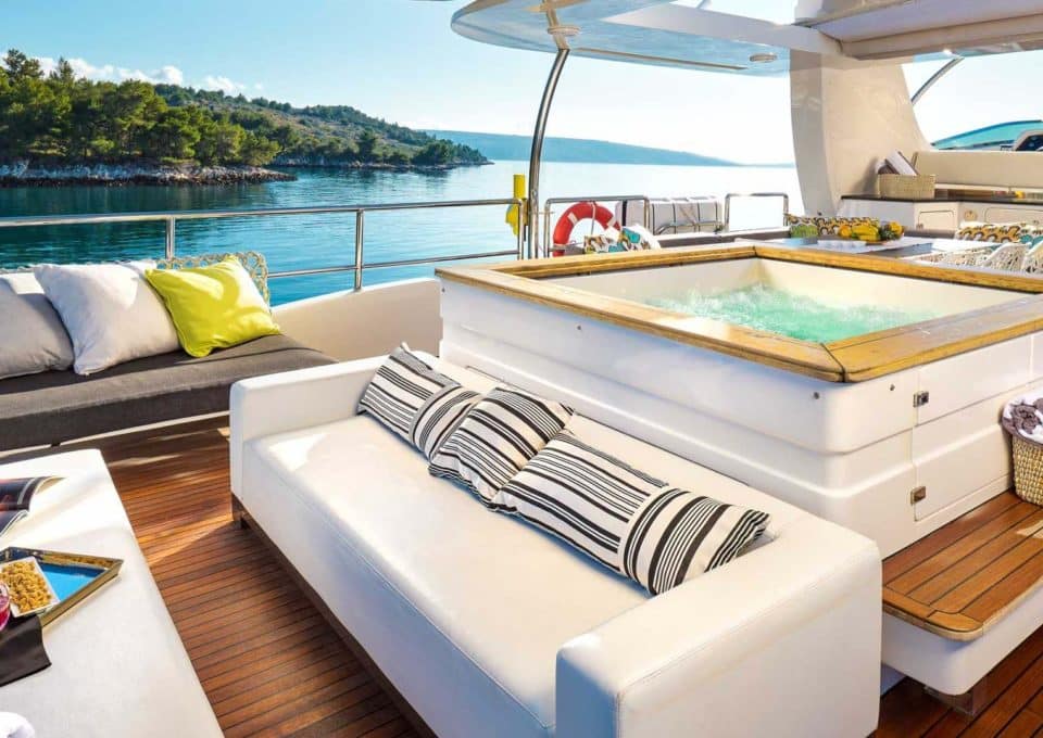 Yacht-charter-M-Y-OCEAN-DRIVE_15