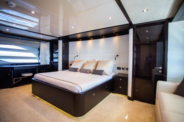 Yacht-charter-M-Y-SKYRA-INTEGRITY