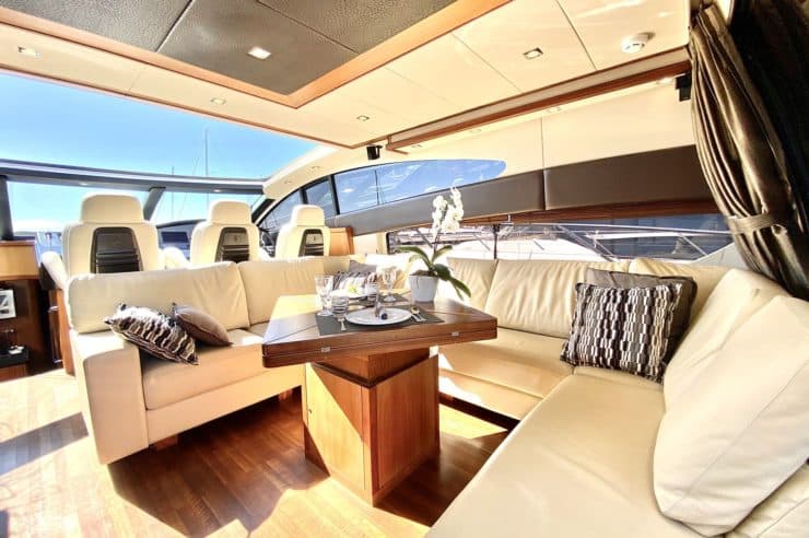 Yacht-charter-M-Y-SPLASH-SUNSEEKER PREDATOR