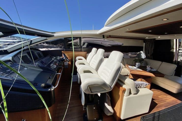 Yacht-charter-M-Y-SPLASH-SUNSEEKER PREDATOR