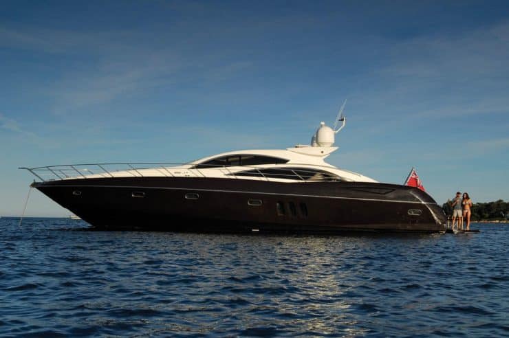 Yacht-charter-M-Y-SPLASH-SUNSEEKER PREDATOR