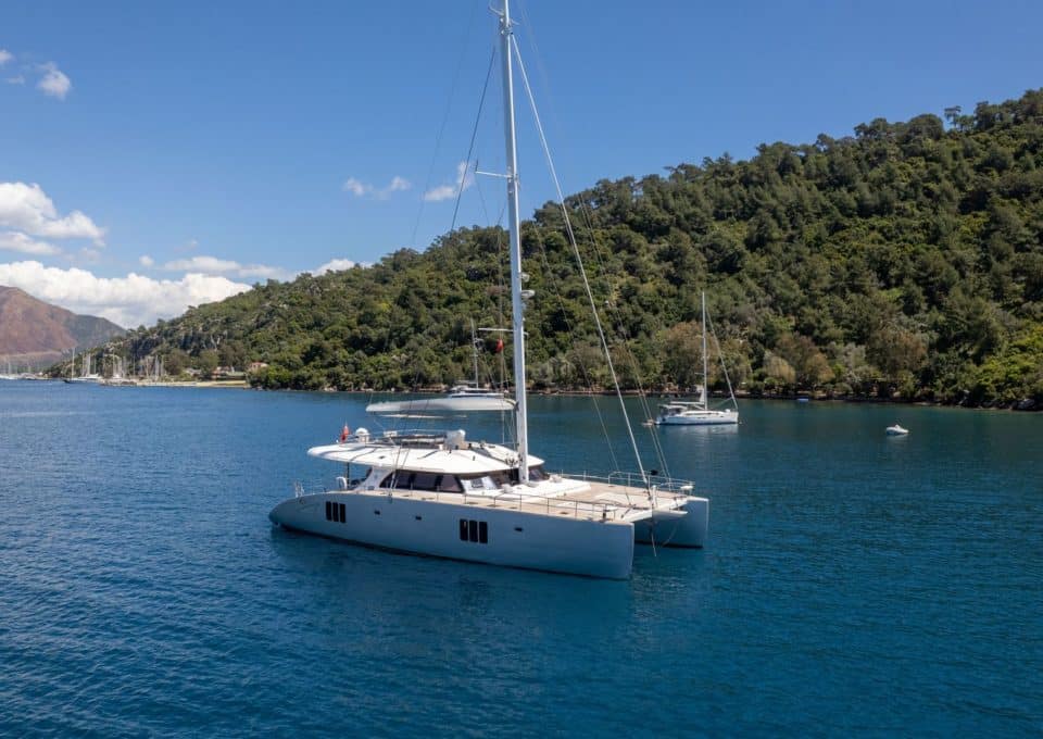 Yacht-charter-SY-SEAZEN-II_24