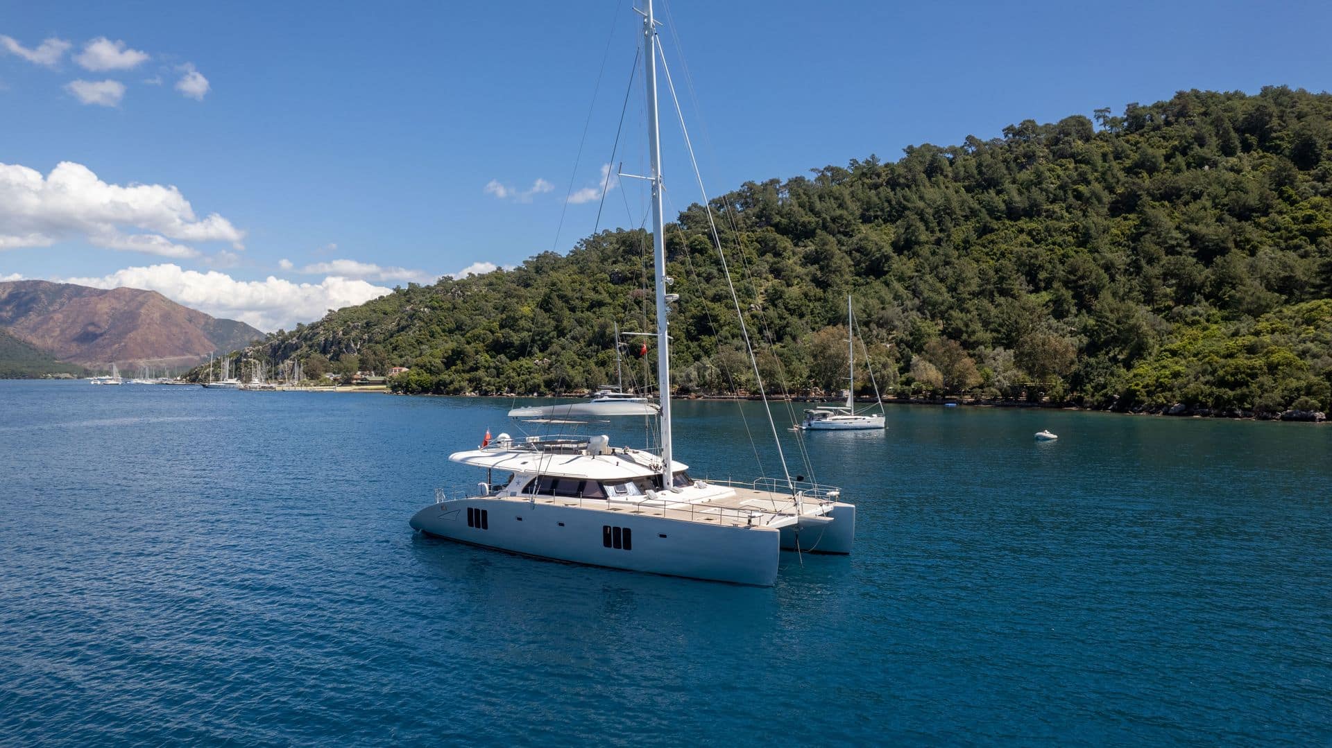 Yacht-charter-SY-SEAZEN-II_24