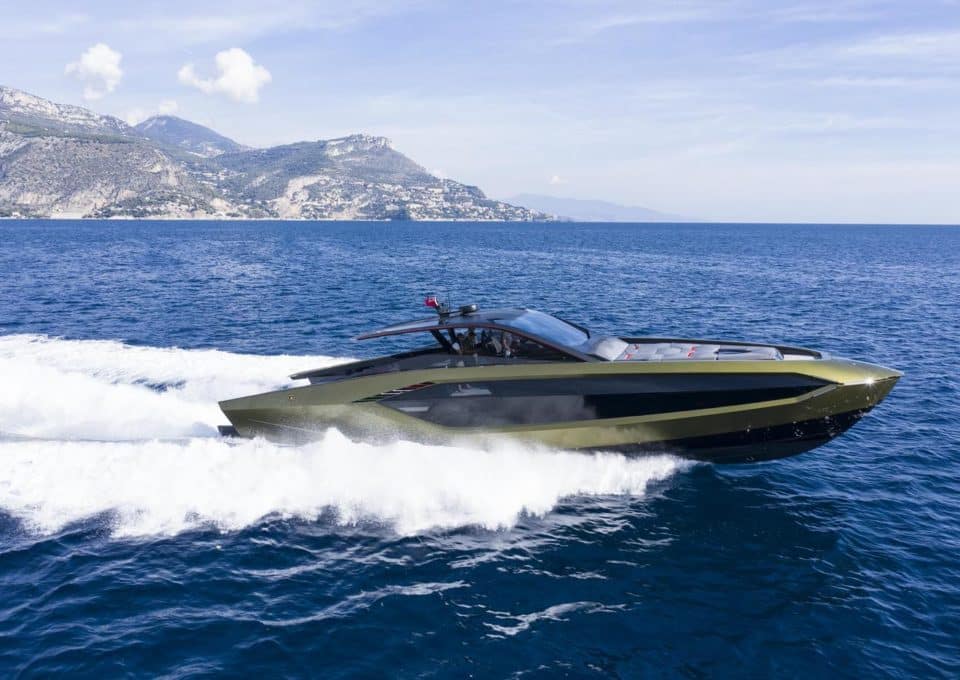 Yacht-charter-M-Y-FAST-ONE-LAMBORGHINI