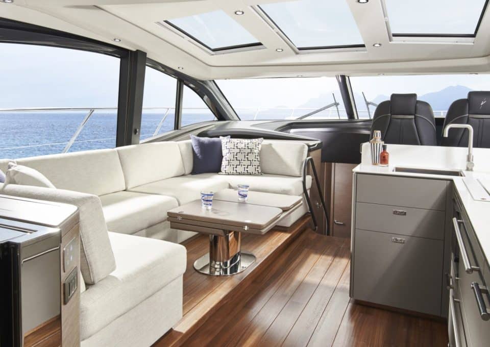 Yacht-charter- PRINCESS V55