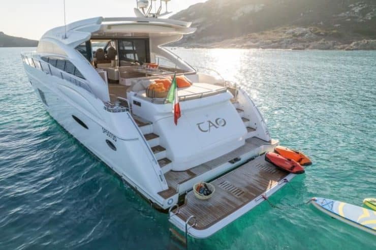 Yacht-charter- PRINCESS V72