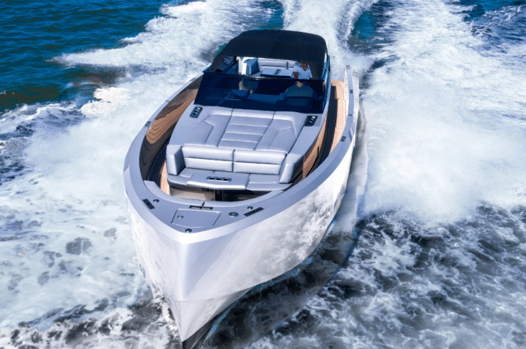 Yacht-charter- Vanquish 45 OPEN