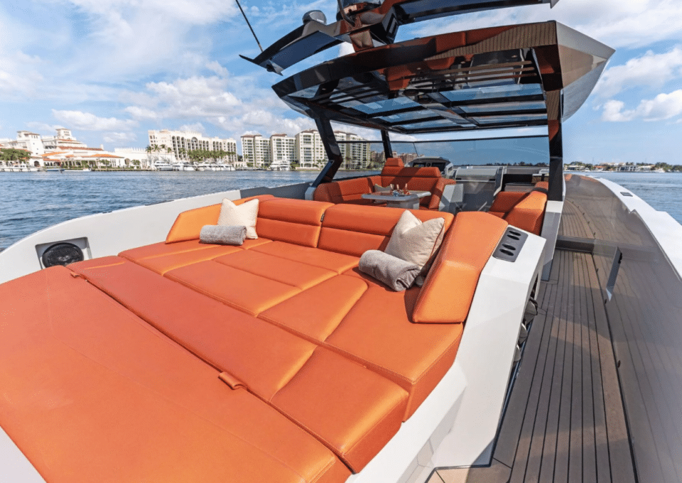 Yacht-charter-Vanquish-58-T-Top