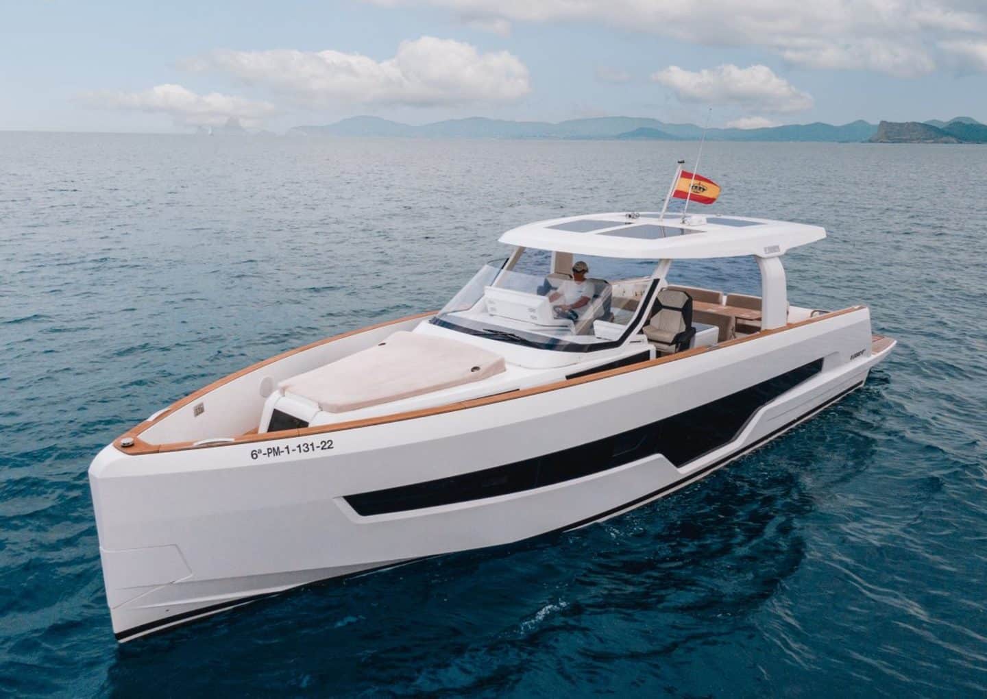 M/Y FJORD 41 XL | Charter with Arthaud Yachting day-charter-yacht-rental-my-fjord-41-xl