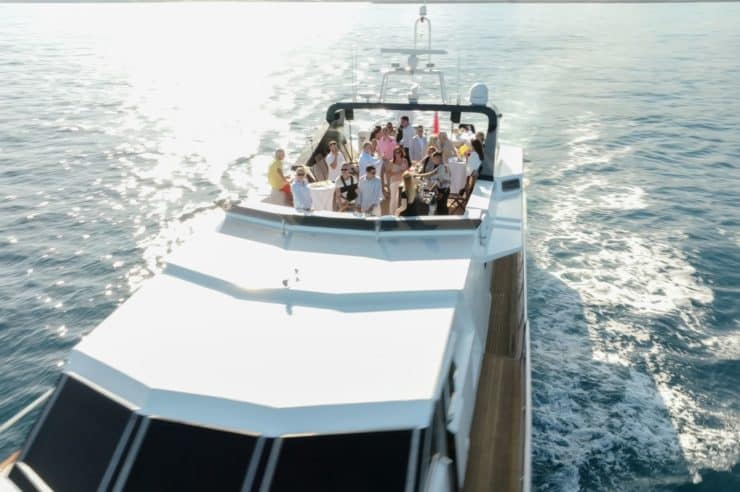 Yacht-charter-CANADOS-90