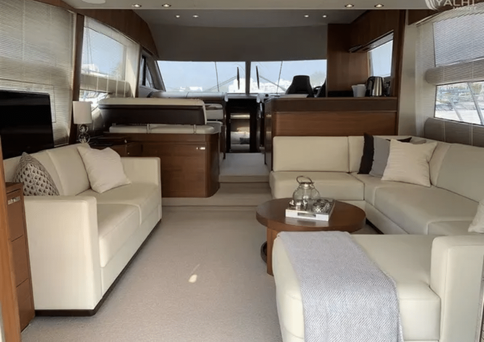 day-charter-rental-m-y-princess-v56