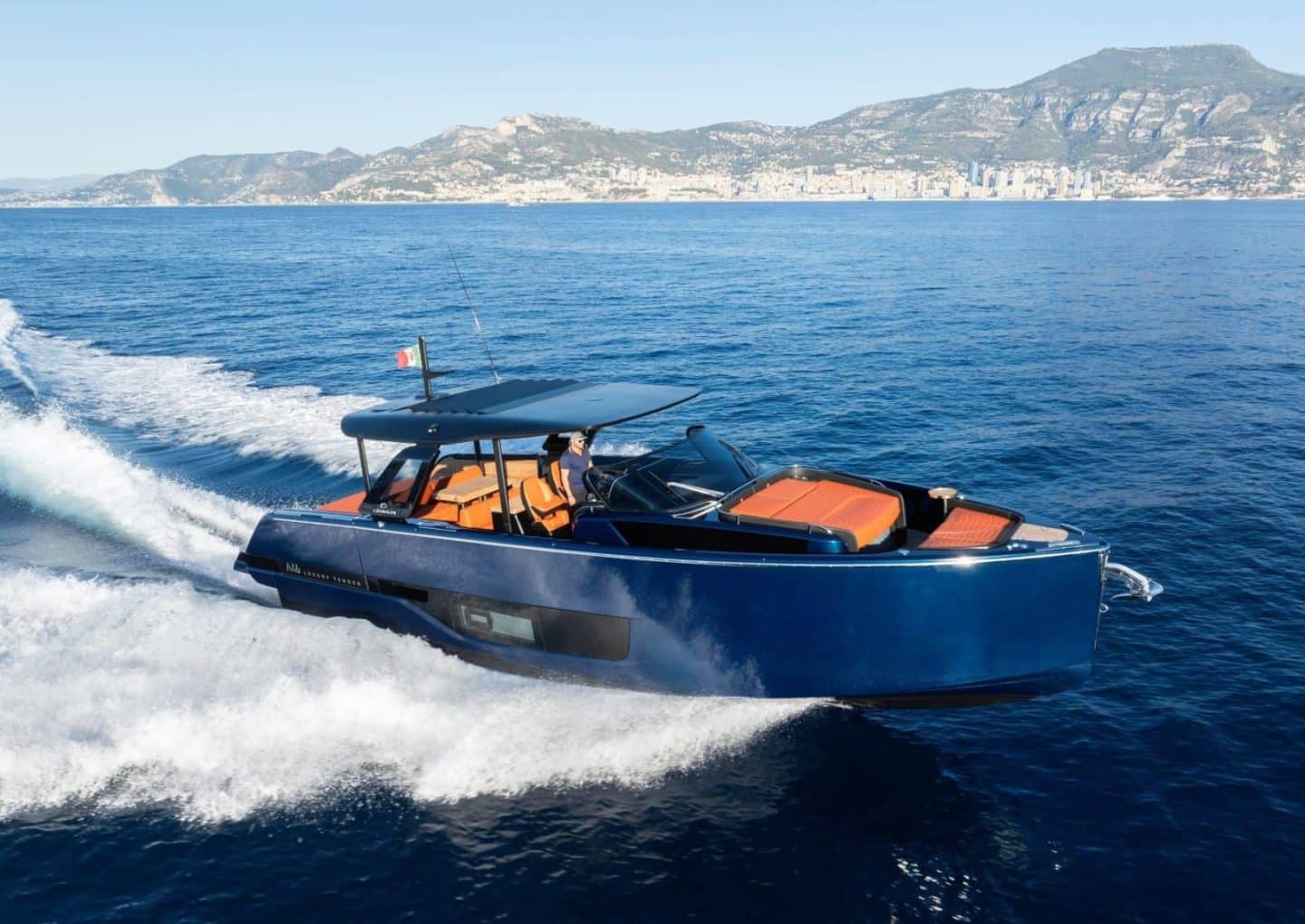 day-charter-rental-m-y-cranchi-46