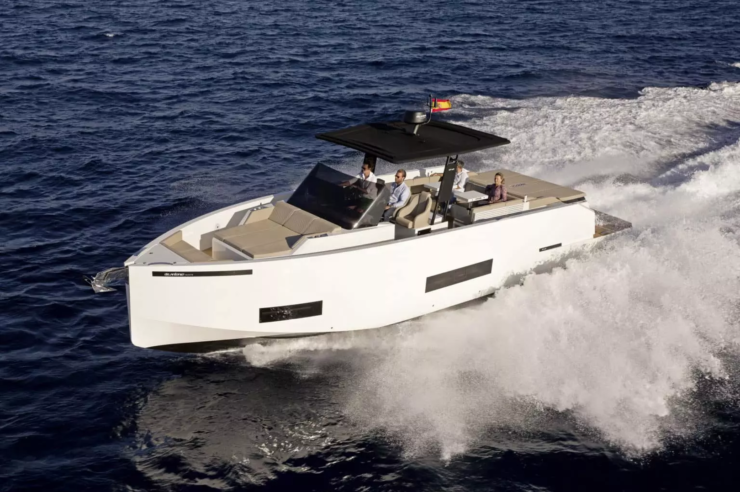 day-charter-rental-m-y-de-antonio-42-open