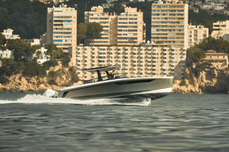 M/Y X POWER 33C | Charter with Arthaud Yachting