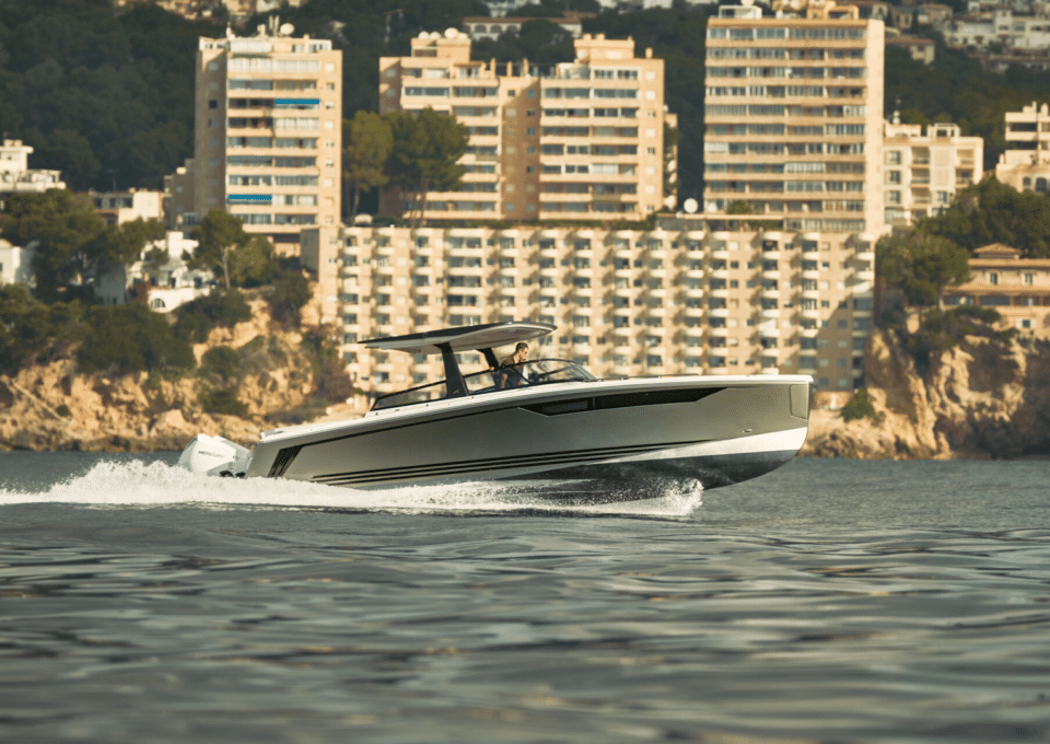 M/Y X POWER 33C | Charter with Arthaud Yachting