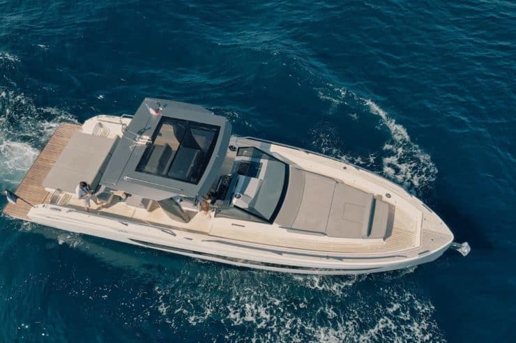 day-charter-rental-m-y-fiart-43