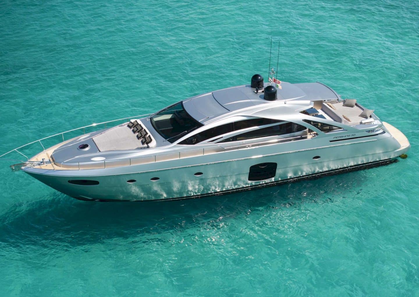 day-charter-yacht-rental-m-y-Pershing_70