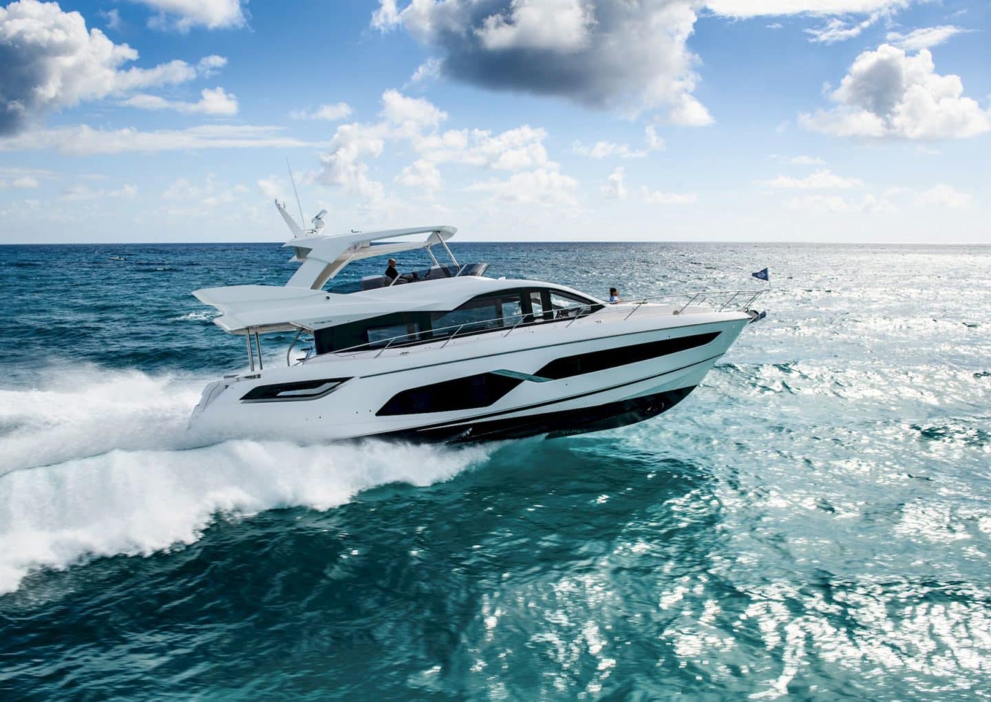 day-charter-yacht-rental-m-y-sunseeker_manhattan_68