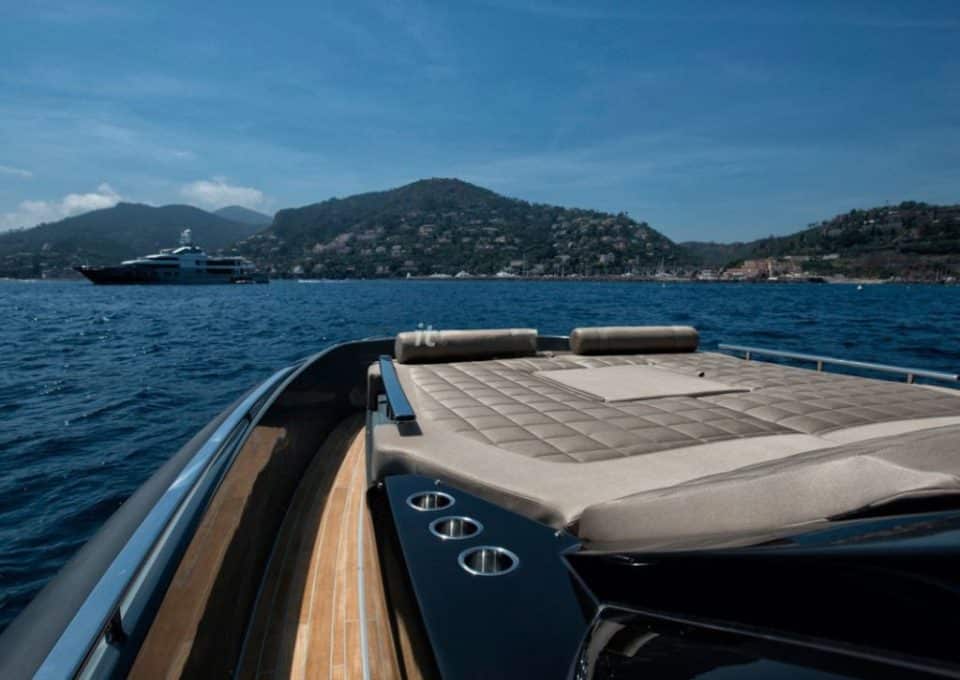 yacht-rental-day-charter-m-y-sacs-rebel-47