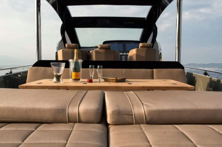 yacht-rental-day-charter-m-y-sacs-rebel-47