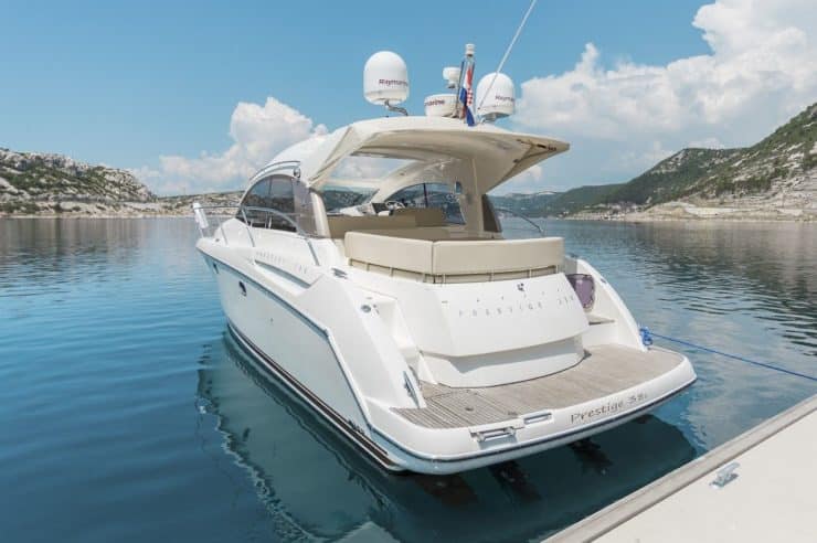 day-charter-yacht-rental-m-y-Prestige_38S