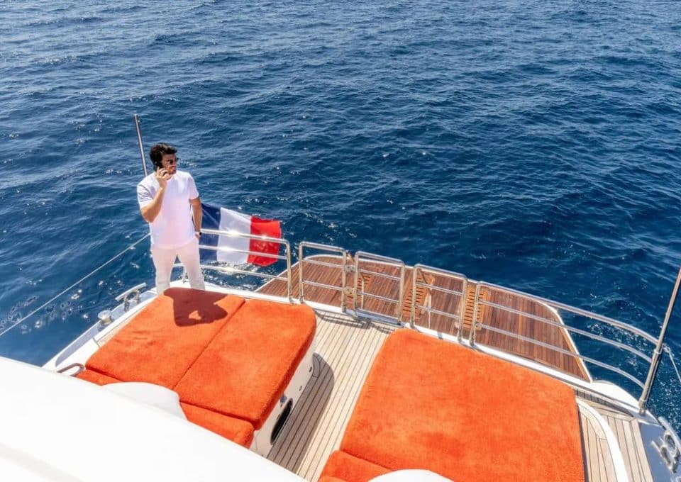 day-charter-yacht-rental-m-y-Princess_V70