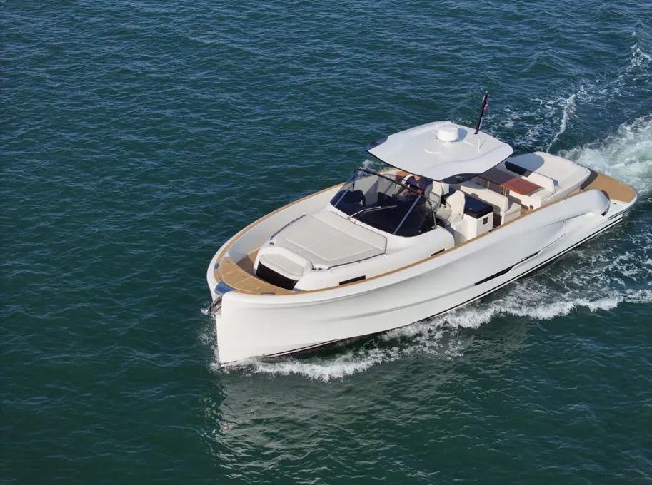 day-charter-yacht-rental-m-y-Solaris_44