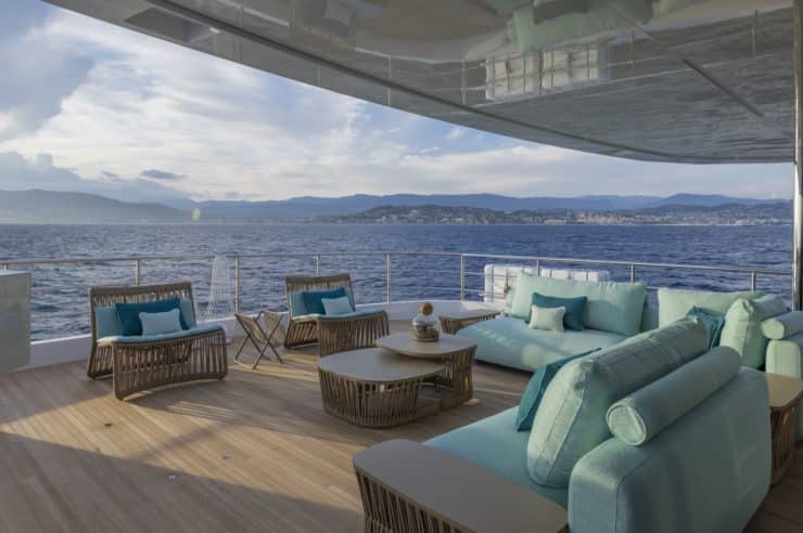 yacht-charter-rental-m-y-emocean