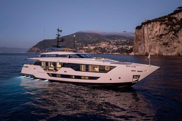 yacht-charter-rental-m-y-marican-forever