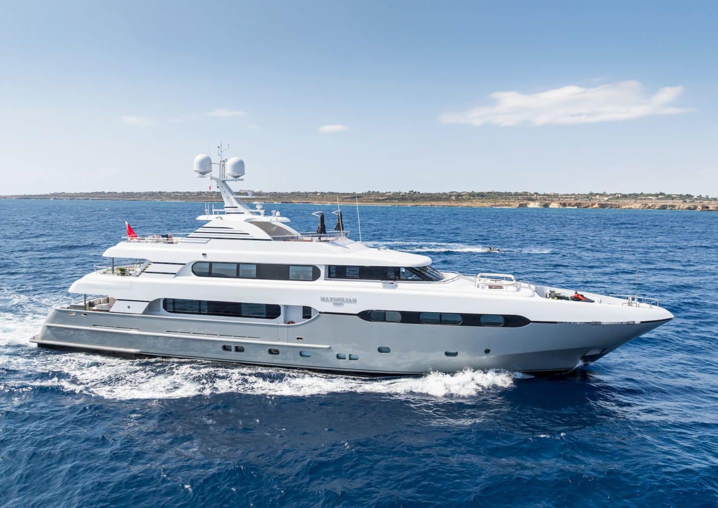 yacht-charter-rental-m-y-maximilian-mmiv