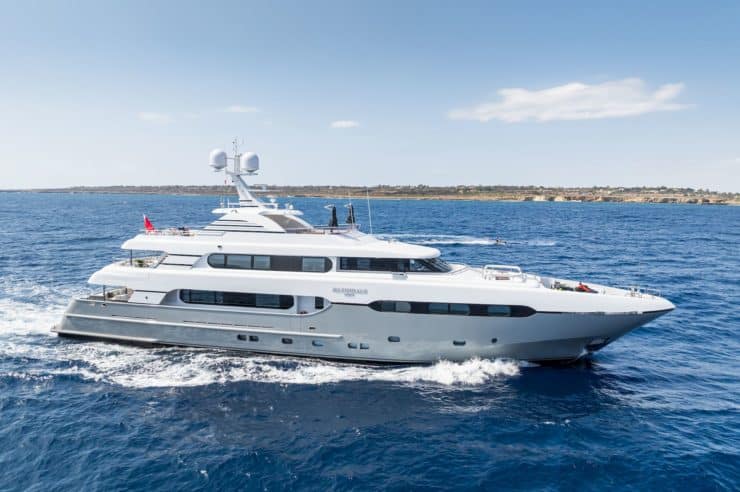 yacht-charter-rental-m-y-maximilian-mmiv