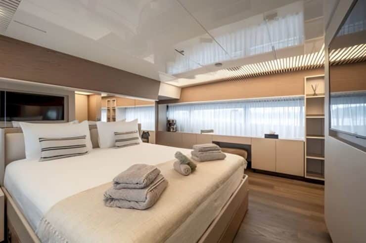 yacht-charter-rental-m-y-nineteen-42