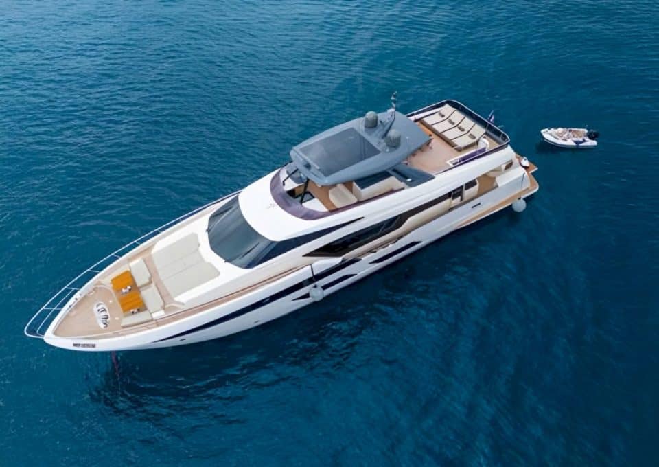 yacht-charter-rental-m-y-nineteen-42