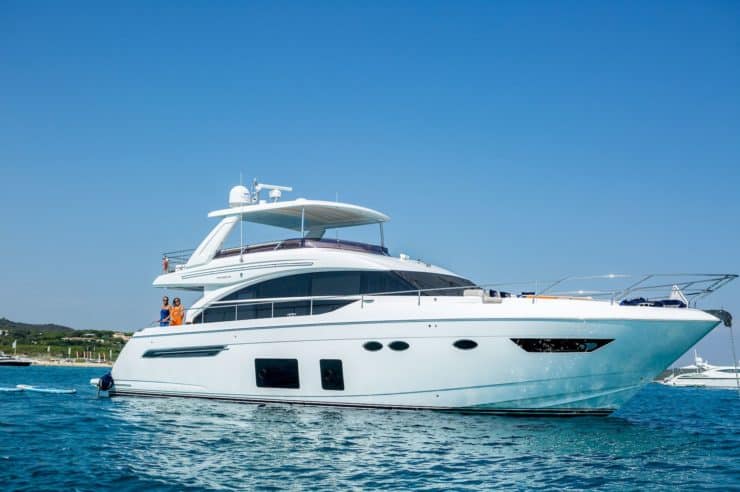 yacht-charter-rental-m-y-shawlife