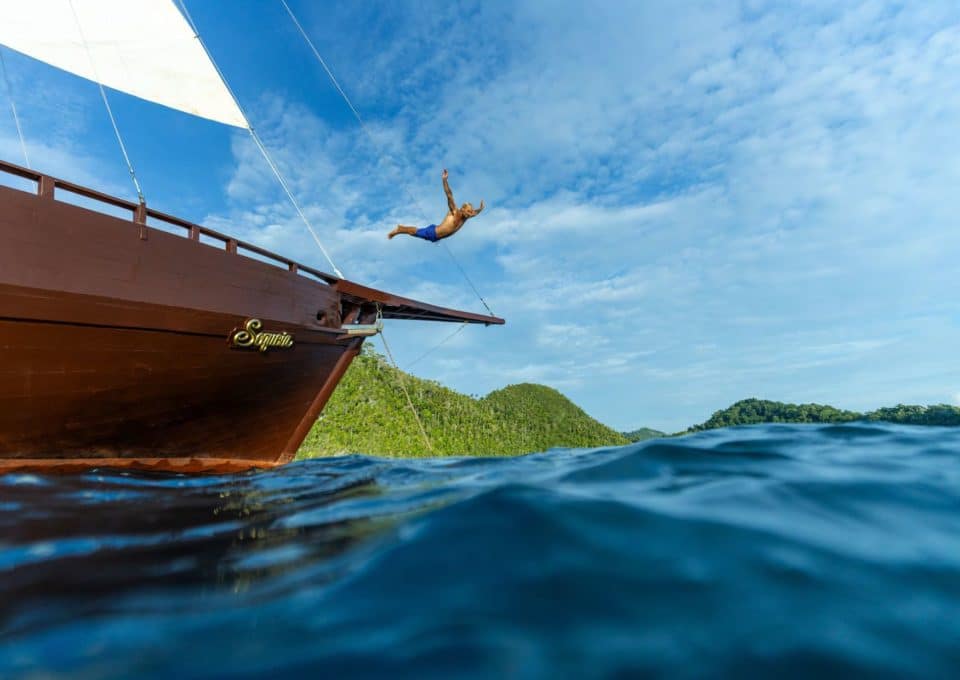 Yacht-charter-SEQUOIA