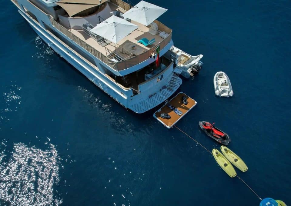 yacht-charter-rental-m-y-eva