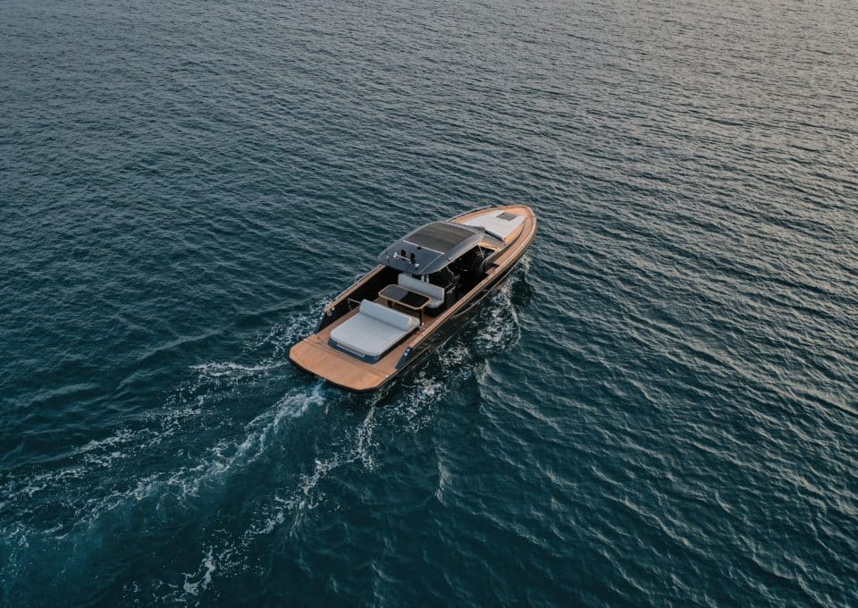 Day-Charter-Yacht-Rental-MY-Focus-Forza-37