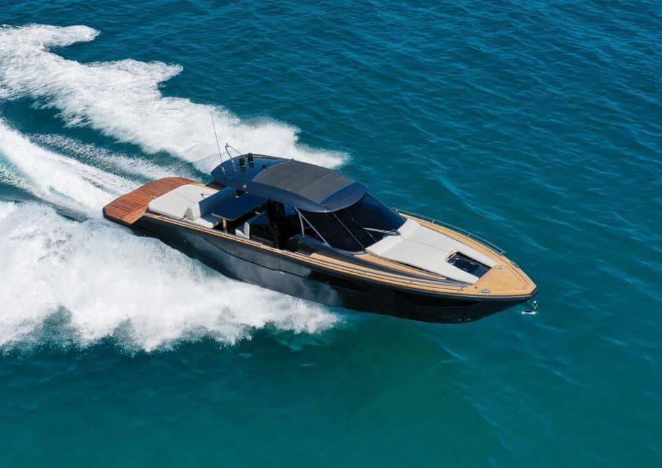 Day-Charter-Yacht-Rental-MY-Focus-Forza-37