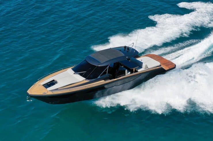 Day-Charter-Yacht-Rental-MY-Focus-Forza-37
