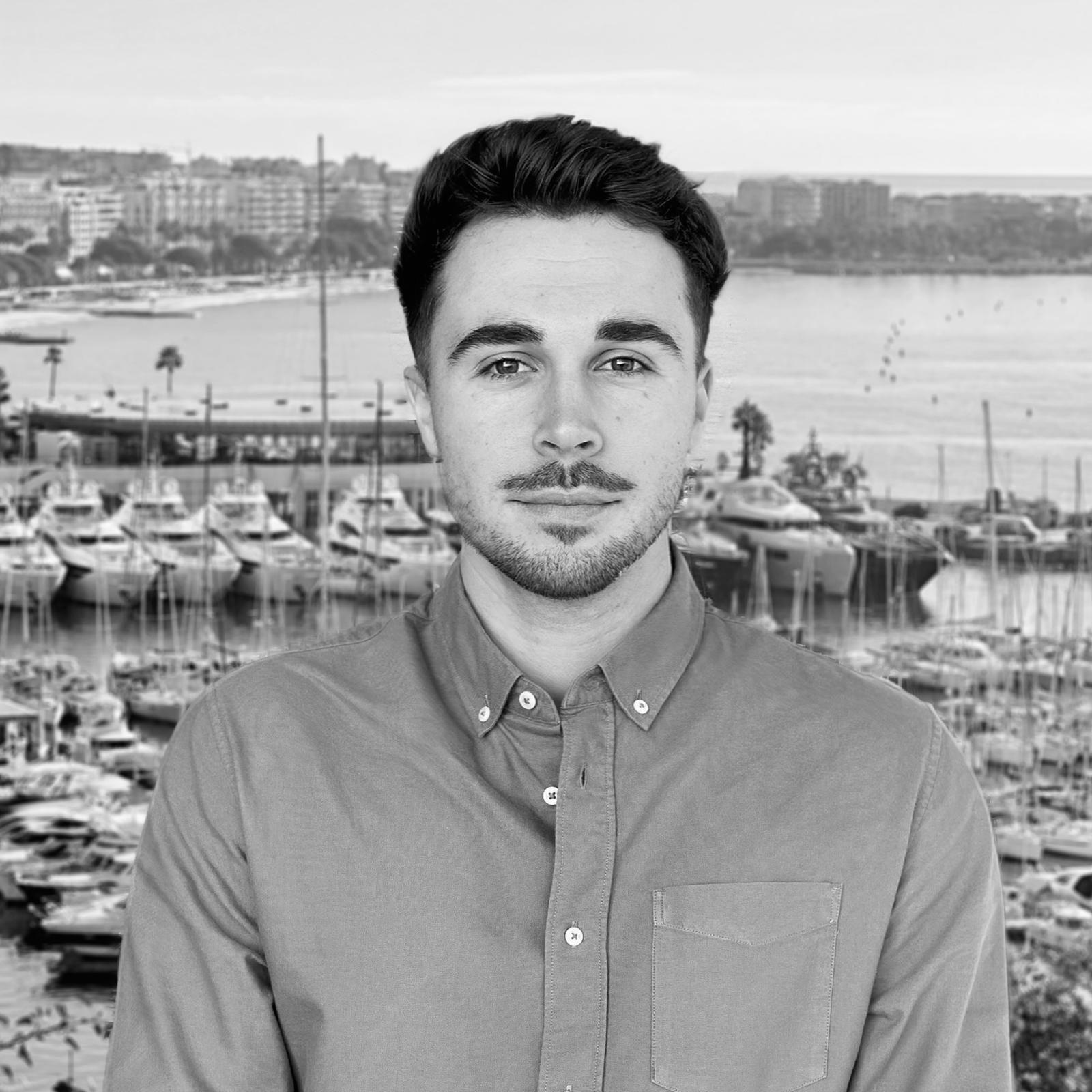 PhotoBWSiteLoïc About us | Charter with Arthaud Yachting