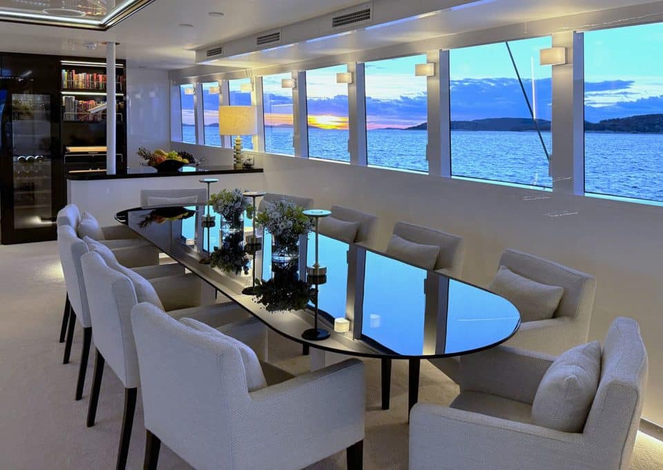 yacht-charter-m-s-aurum-sky