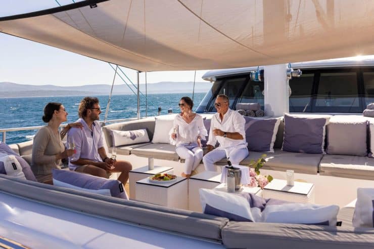 yacht-charter-m-y-aurum-sky