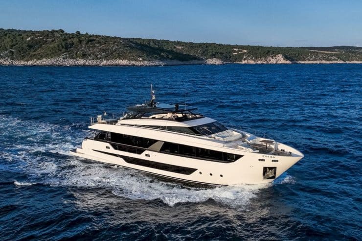yacht-charter-m-y-nailu